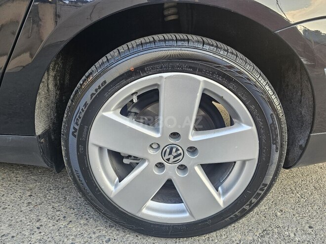 Volkswagen Passat-15