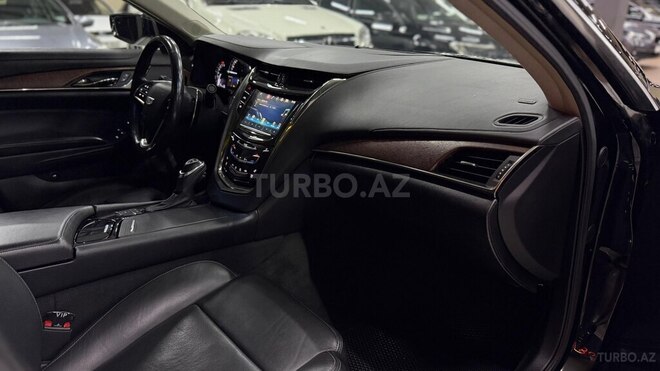 Cadillac CTS-10