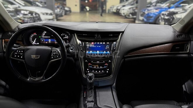 Cadillac CTS-9