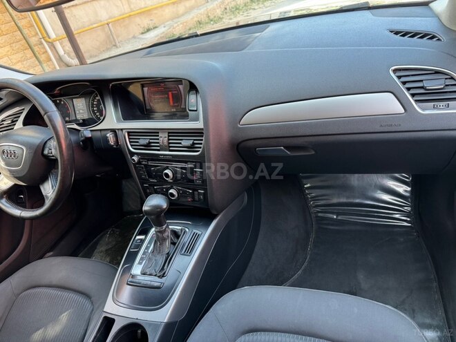 Audi A4-3