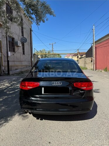 Audi A4-2
