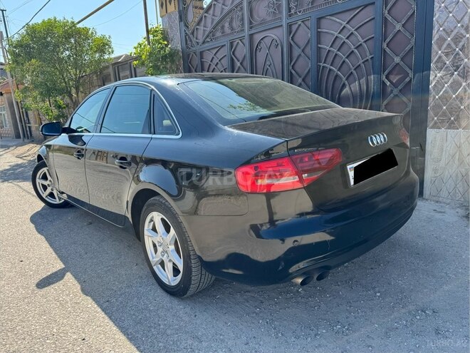 Audi A4-11