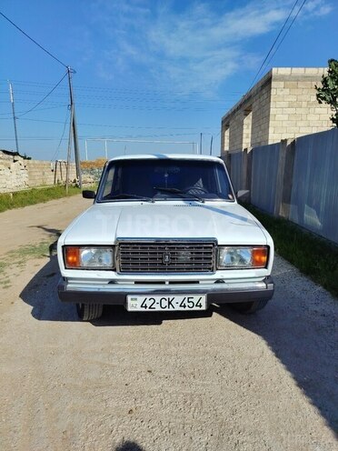 LADA (VAZ) 2107-1
