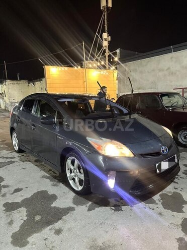 Toyota Prius-9