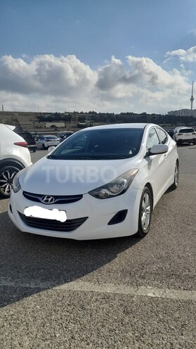 Hyundai Elantra-6