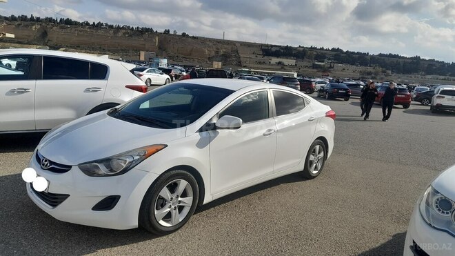 Hyundai Elantra-5