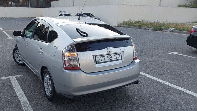Toyota Prius-17
