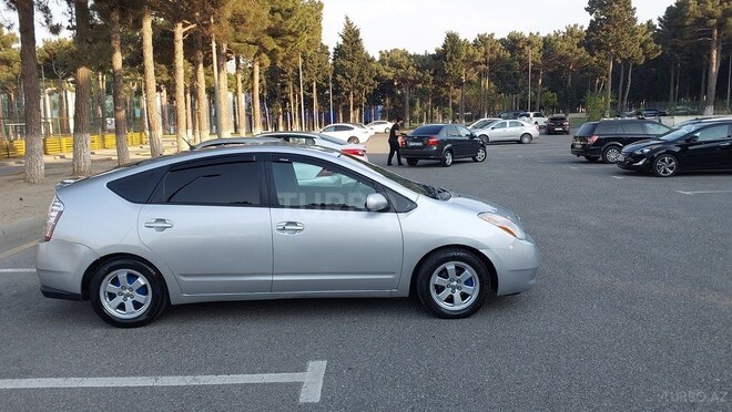 Toyota Prius-9