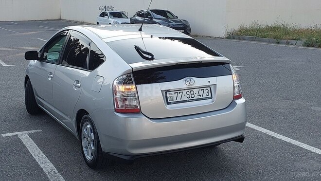 Toyota Prius-14