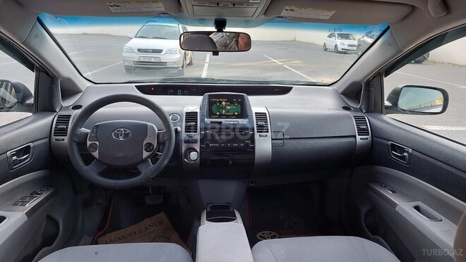 Toyota Prius-6