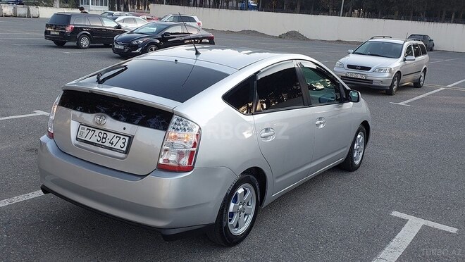 Toyota Prius-10