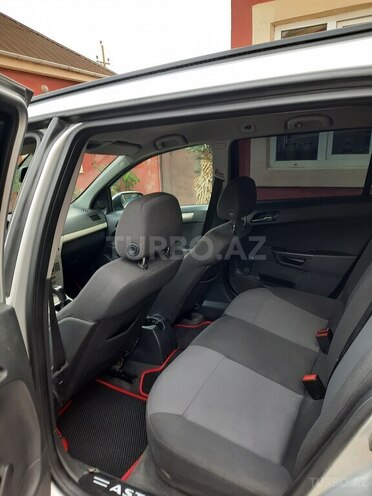 Opel Astra-12
