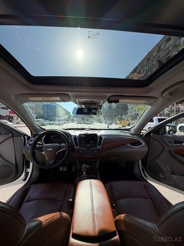 Chevrolet Malibu-8