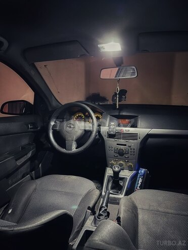 Opel Astra-7