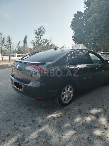 Renault Laguna-5