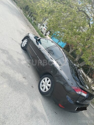 Renault Laguna-6