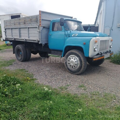 GAZ 53-3