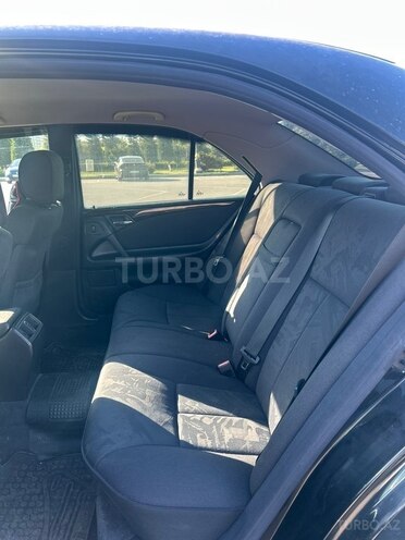 Mercedes E 240-9