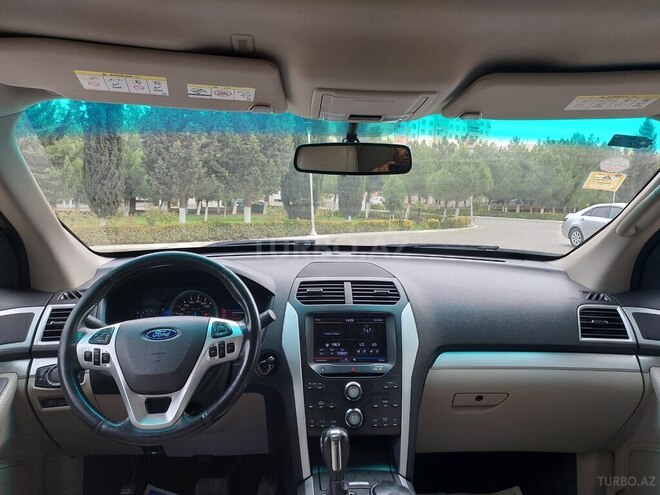 Ford Explorer-9