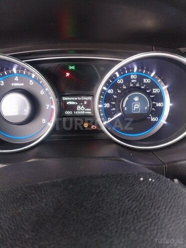 Hyundai Sonata-3