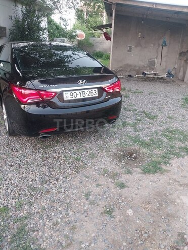 Hyundai Sonata-8