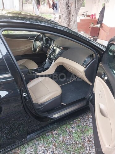 Hyundai Sonata-10