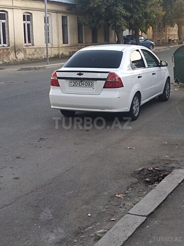 Chevrolet Aveo-2
