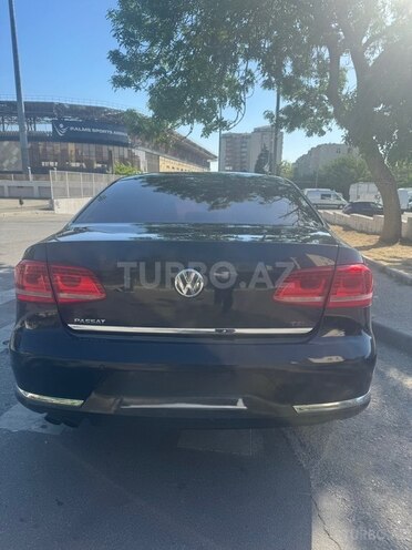 Volkswagen Passat-2