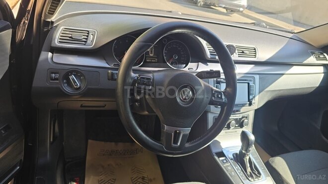 Volkswagen Passat-3