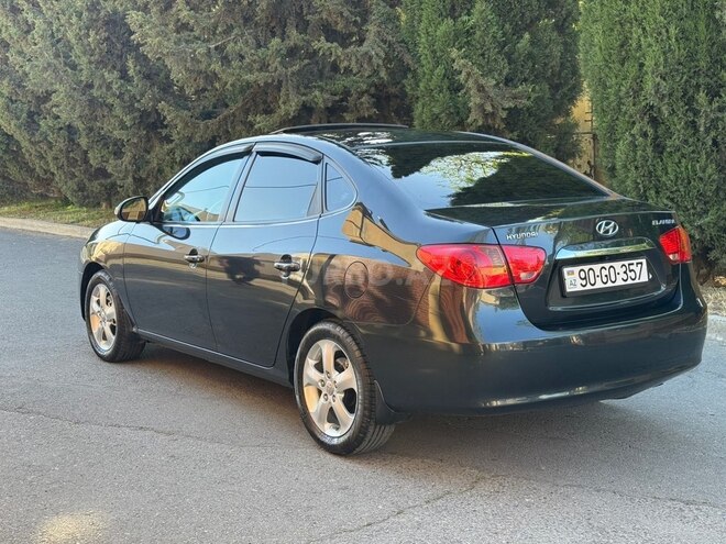Hyundai Elantra-5