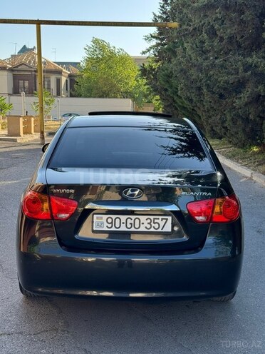 Hyundai Elantra-6