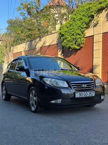 Hyundai Elantra-3