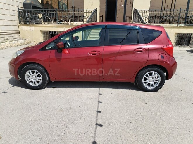 Nissan Note-2