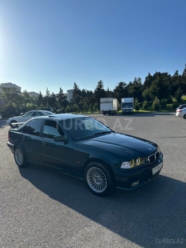BMW 318-2