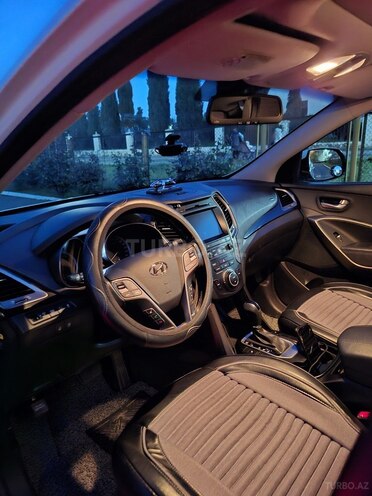 Hyundai Santa Fe-10