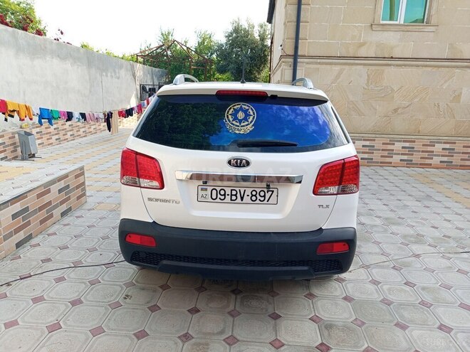 Kia Sorento-11