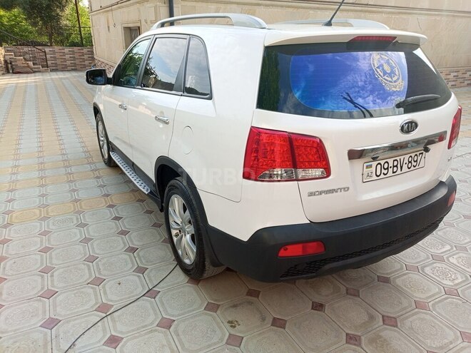 Kia Sorento-13