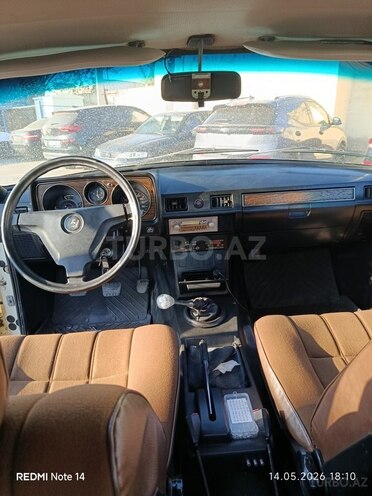 GAZ 24 "Volga"-11