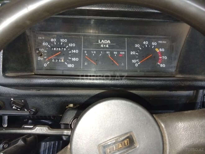 LADA (VAZ) Niva-9