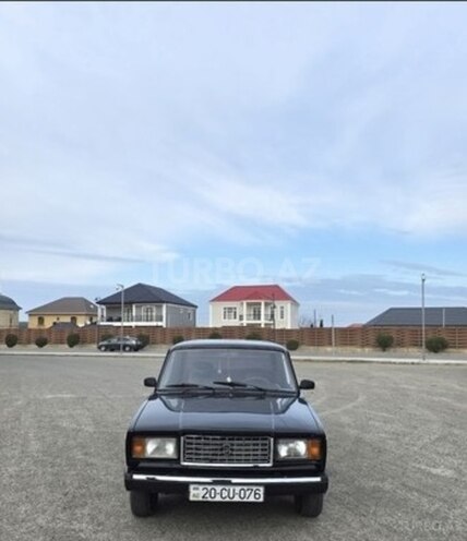 LADA (VAZ) 2107-1