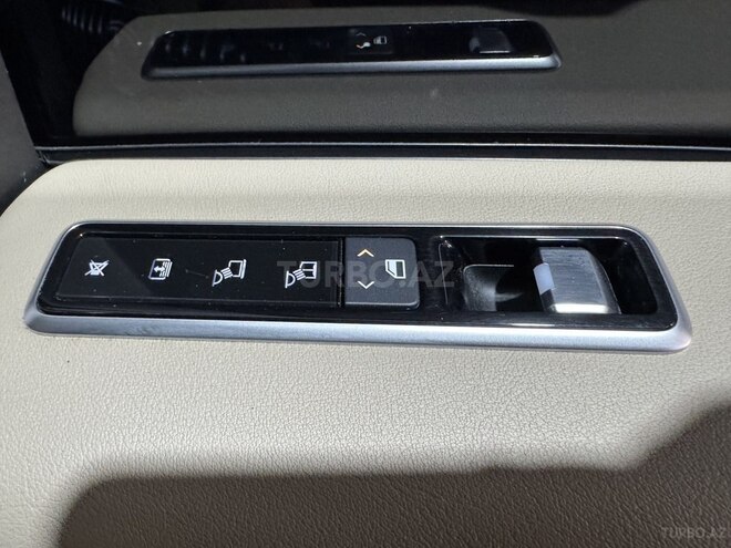 Land Rover Range Rover-21