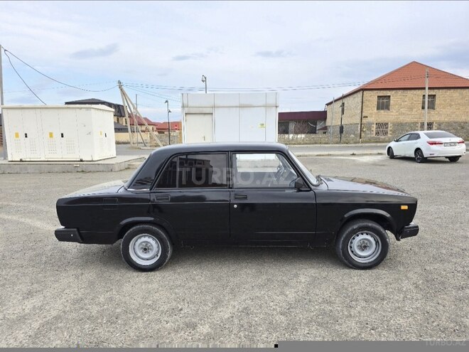 LADA (VAZ) 2107-5