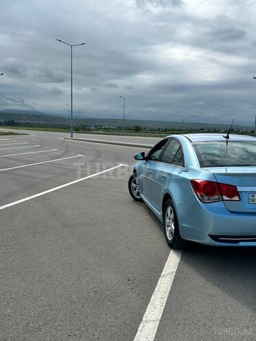 Chevrolet Cruze-10