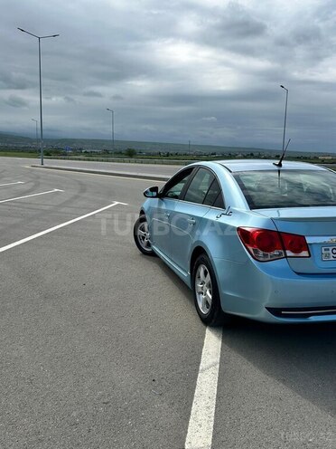 Chevrolet Cruze-9