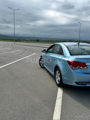 Chevrolet Cruze-11