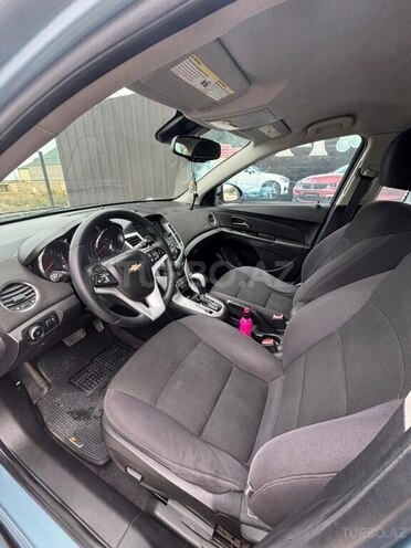 Chevrolet Cruze-15