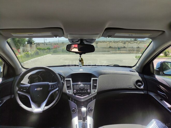 Chevrolet Cruze-14