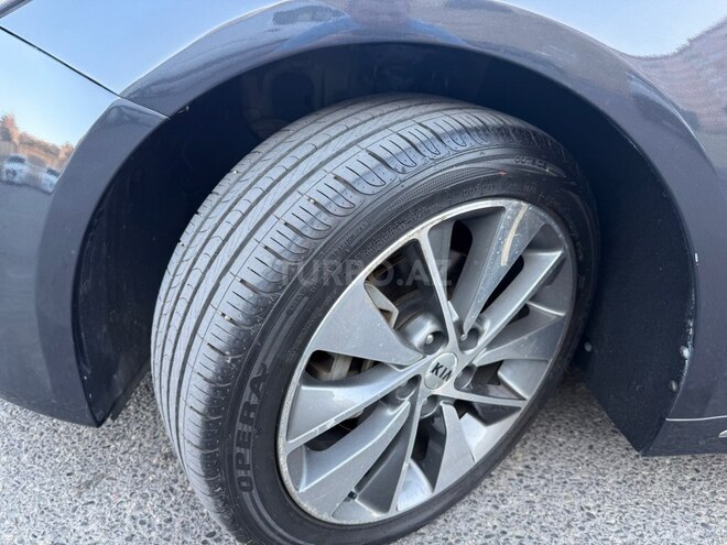 Kia K5-20