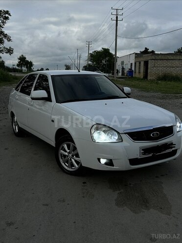 LADA (VAZ) Priora-1