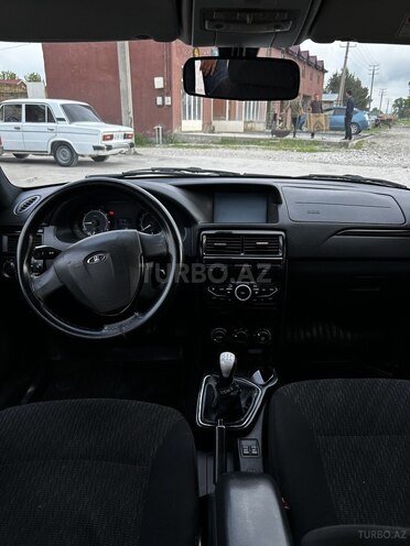 LADA (VAZ) Priora-12
